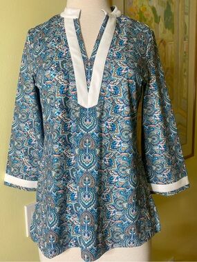Peter Millar blue and pink  \Paisley Tunic with White Trim NWT